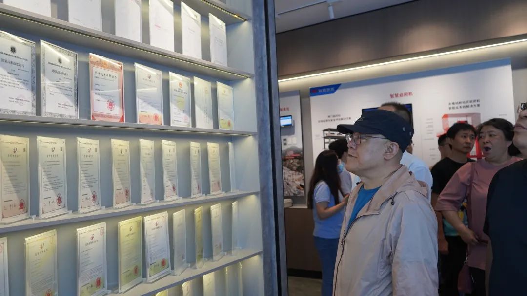 微特承辦的兩項國家標準宣貫會在宜昌順利召開 19.jpg