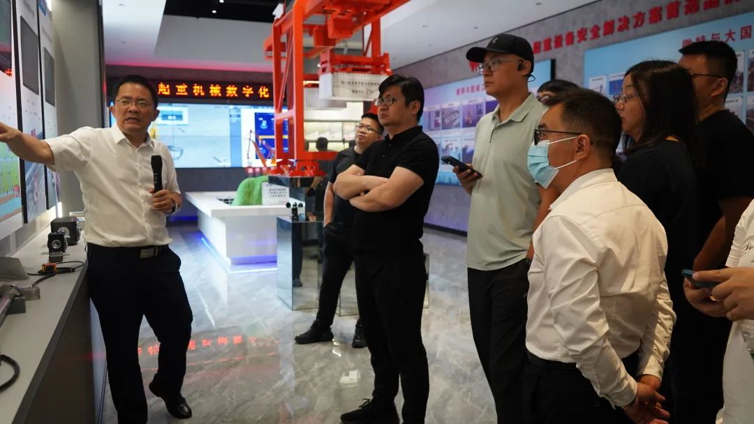 微特承辦的兩項國家標準宣貫會在宜昌順利召開 18.jpg